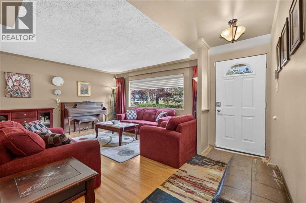 7536 Fleetwood Drive SE, Calgary, Alberta  T2H 0X1 - Photo 8 - A2332842
