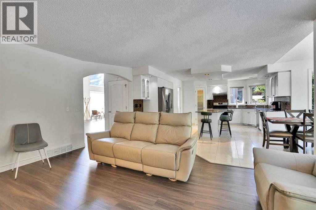 132 Evergreen Close NW, Calgary, Alberta  T2Y 2X8 - Photo 15 - A2334482