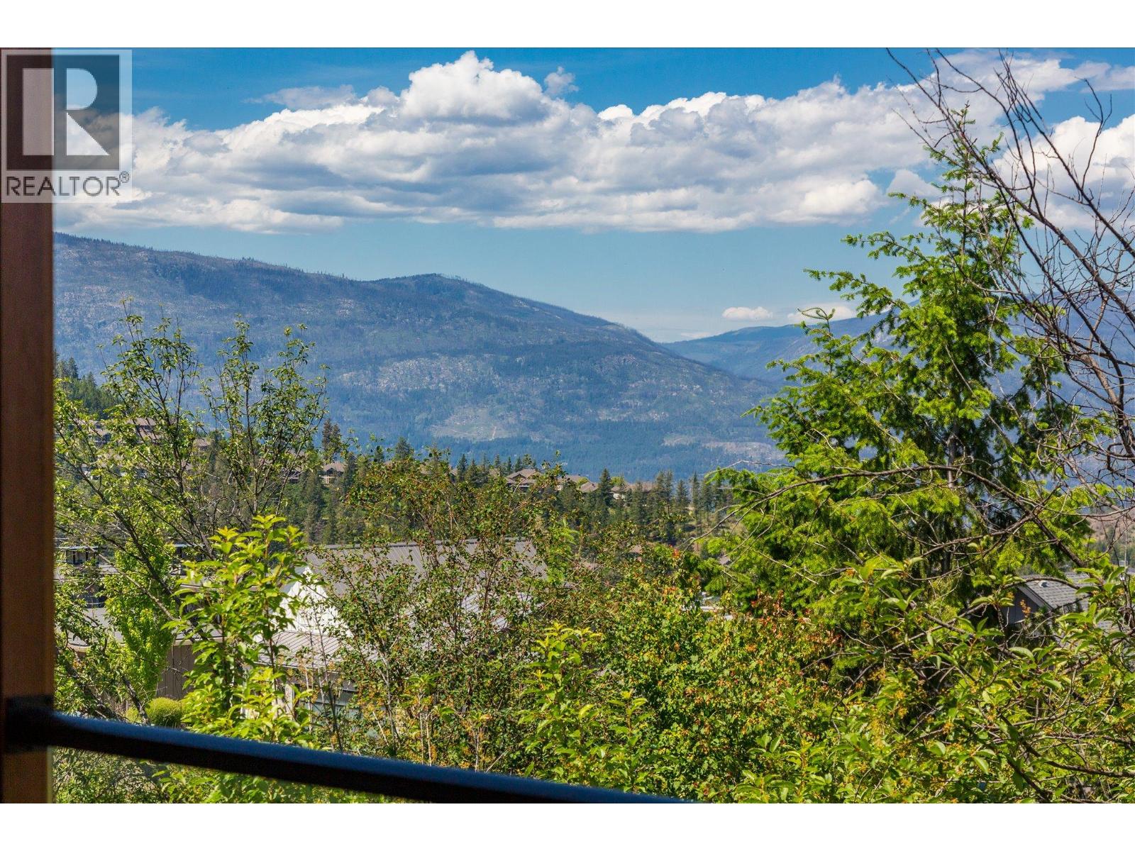 185 Diamond Way, Vernon, British Columbia  V1H 0A2 - Photo 43 - 10396877