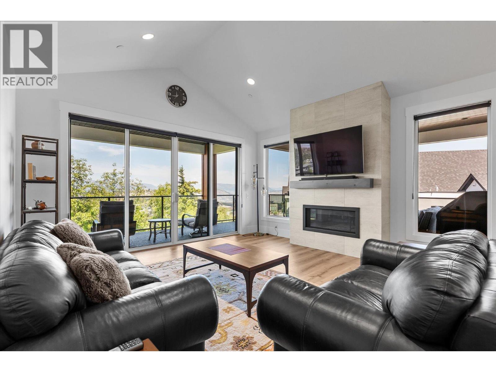 185 Diamond Way, Vernon, British Columbia  V1H 0A2 - Photo 15 - 10396877