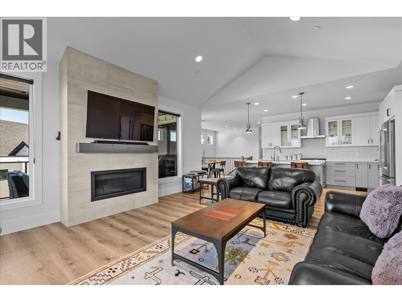 185 Diamond Way, Vernon, British Columbia  V1H 0A2 - Photo 16 - 10396877