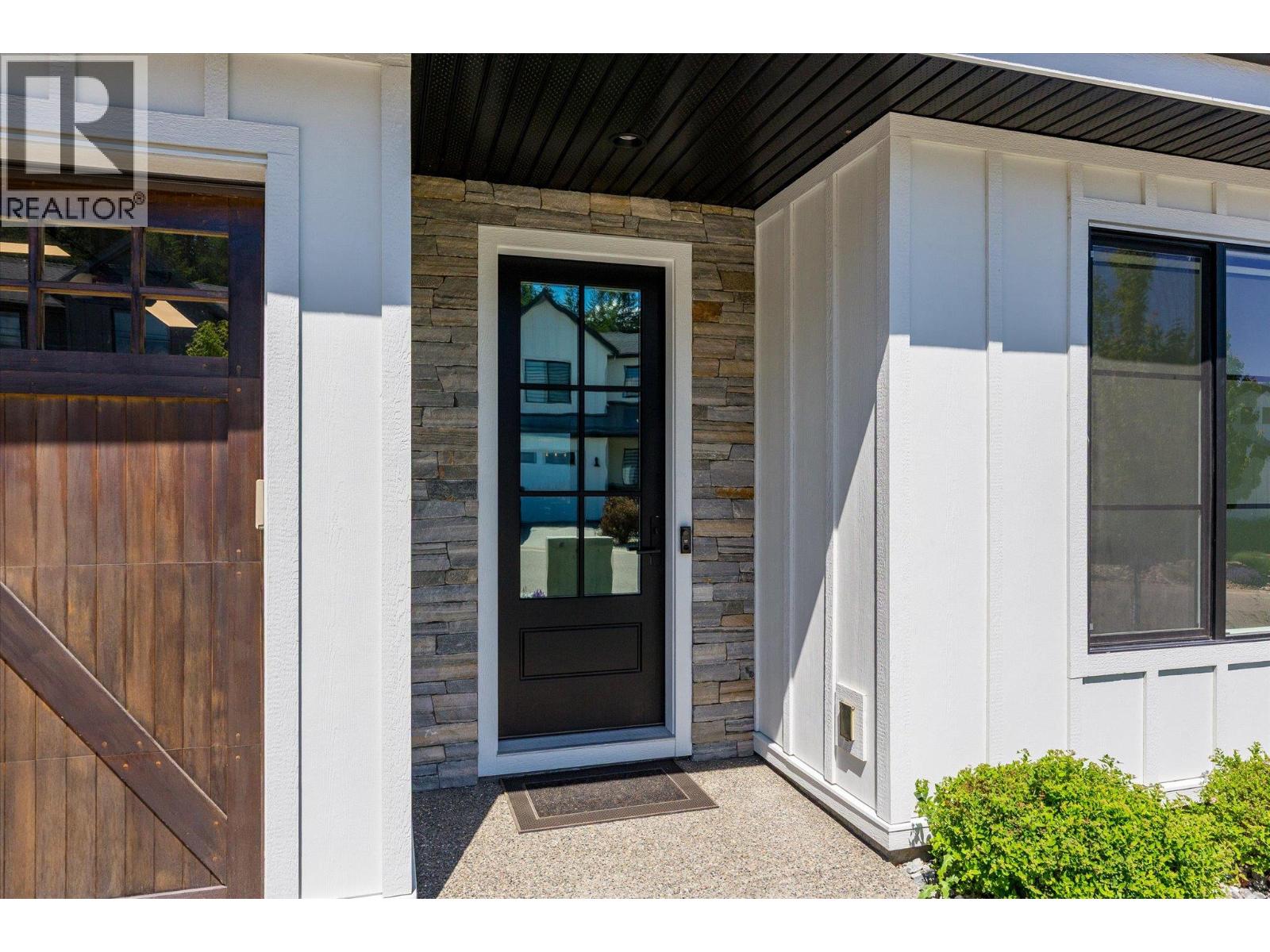 185 Diamond Way, Vernon, British Columbia  V1H 0A2 - Photo 78 - 10396877