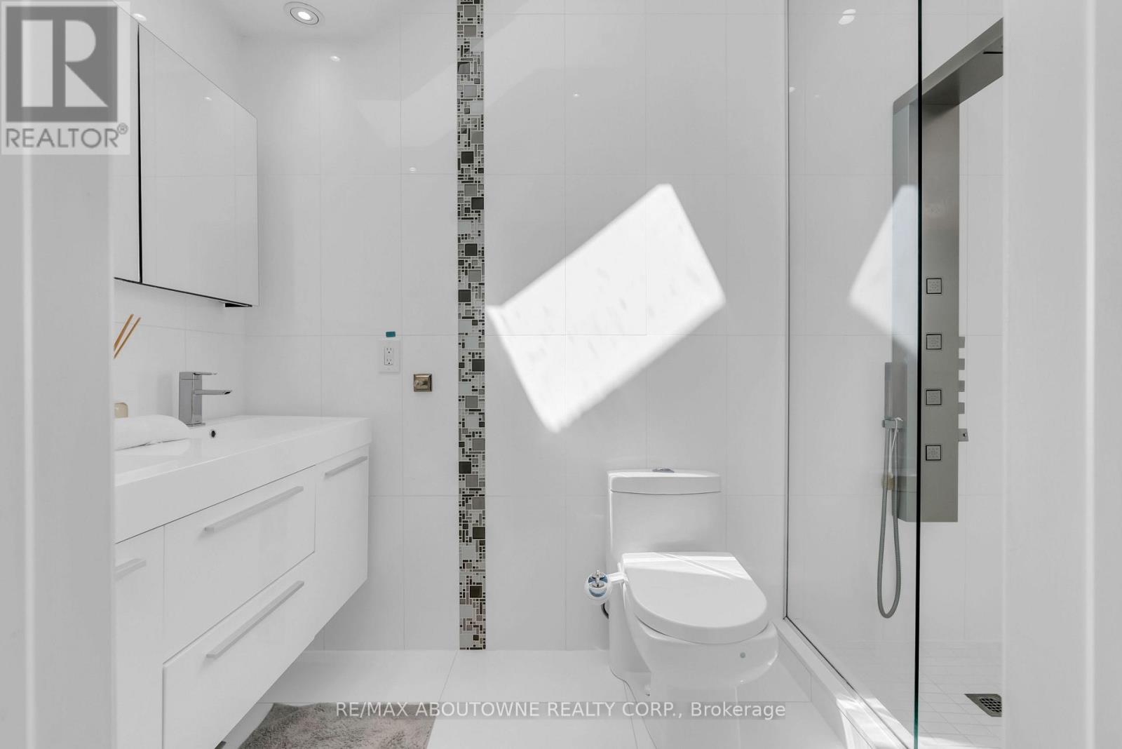 428 Brookmill Road, Oakville, Ontario  L6J 5K5 - Photo 24 - W13641782