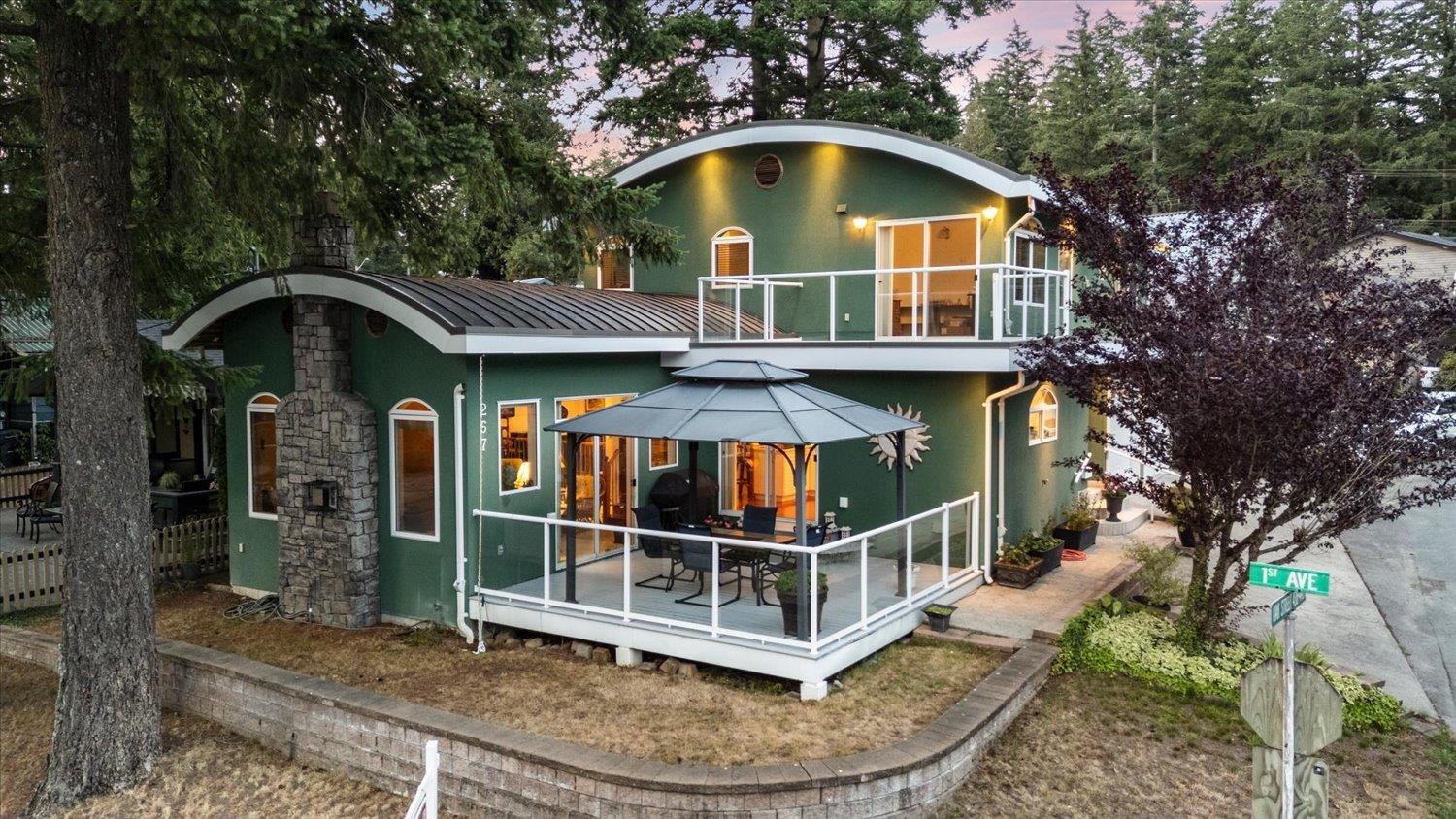 267 First Avenue, Cultus Lake North, Cultus Lake, British Columbia  V2R 4Z4 - Photo 3 - R3151928