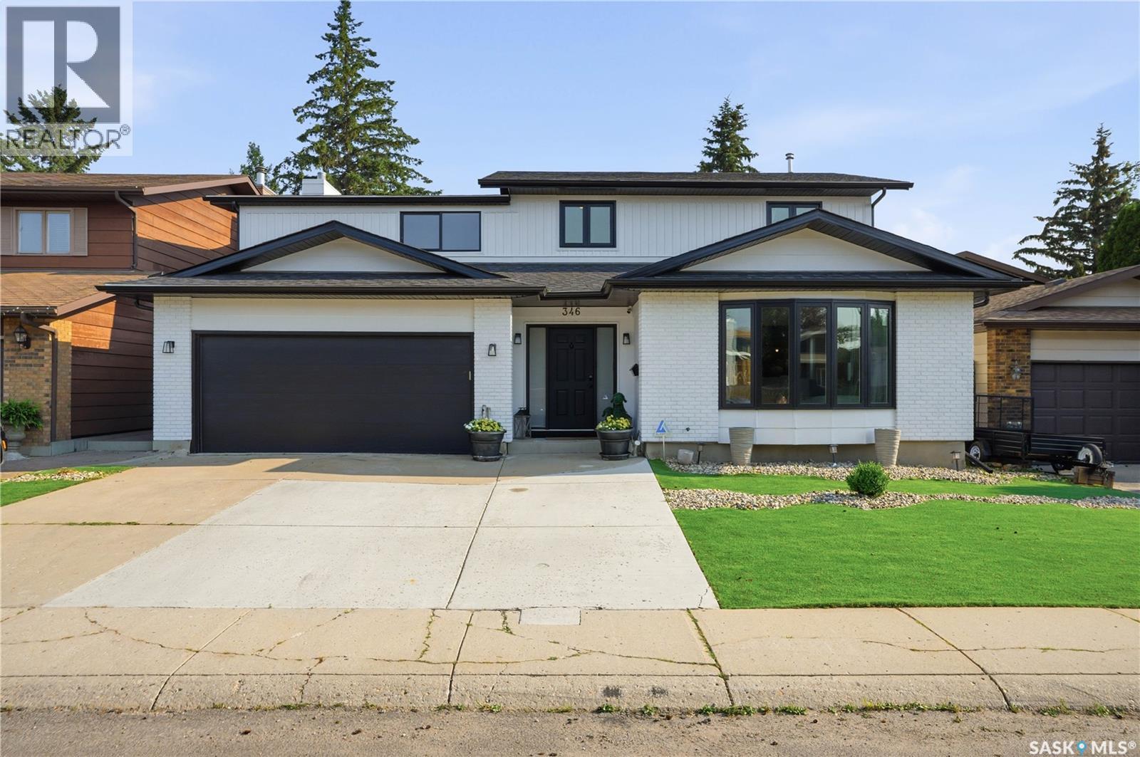 346 Wakaw Crescent, Saskatoon, Saskatchewan  S7J 4E2 - Photo 2 - SK044635