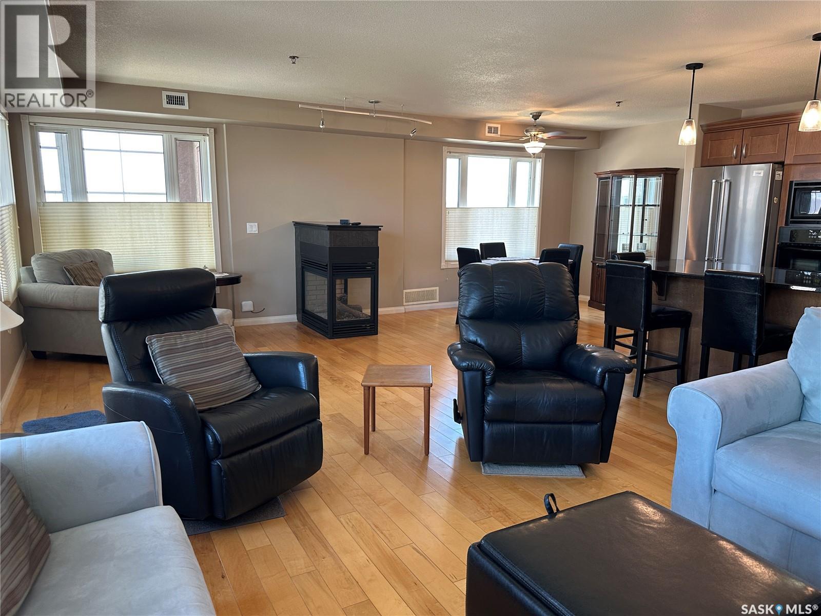 205 75 Souris Avenue, Weyburn, Saskatchewan  S4H 0C1 - Photo 10 - SK044626