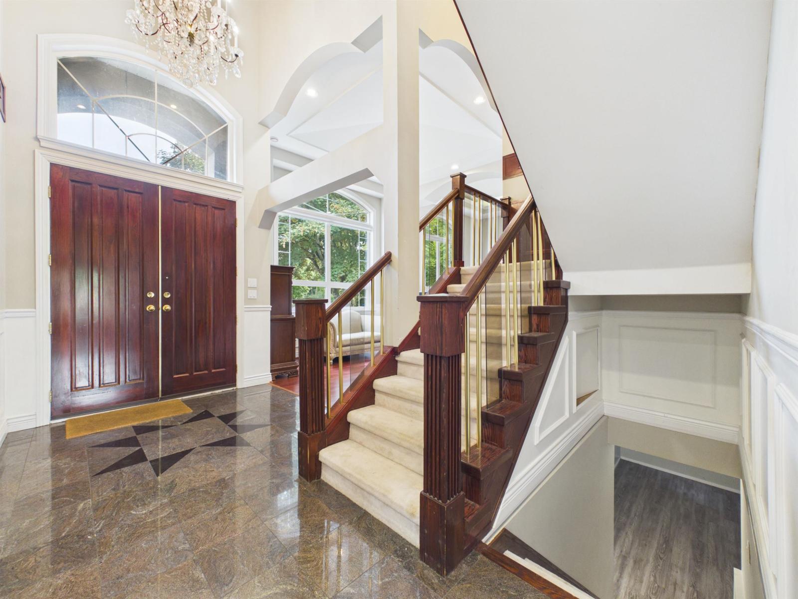 14036 90 Avenue, Surrey, British Columbia  V3V 7Z6 - Photo 2 - R3152659