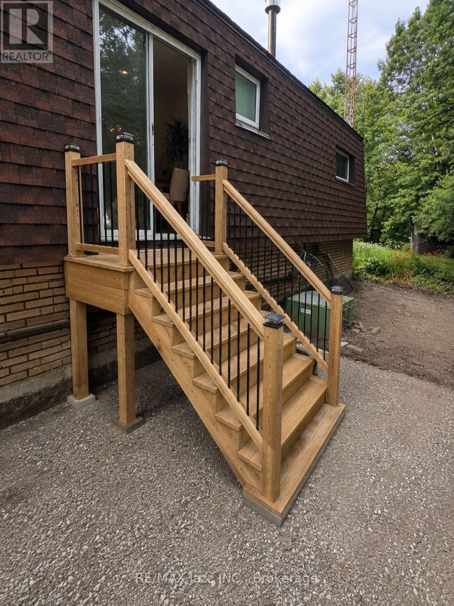 3025 Lockhart Road, Clarington, Ontario  L1B 1L9 - Photo 4 - E13642142