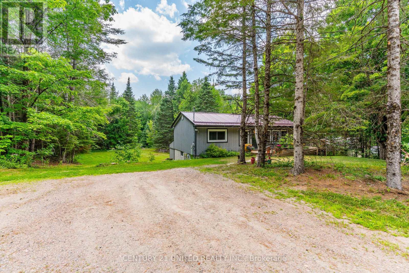 1001 English Circle, Highlands East, Ontario  K0M 1R0 - Photo 45 - X13641948