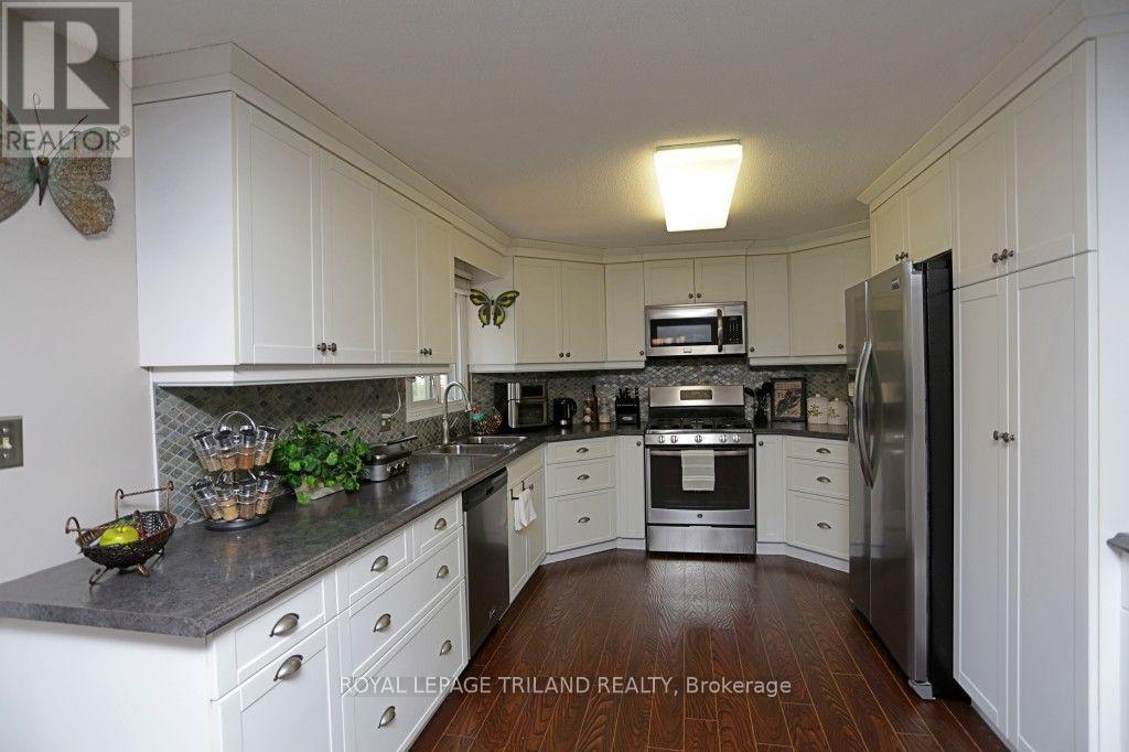 348 Shannon Boulevard, South Huron, Ontario  N0M 1T0 - Photo 15 - X13641912