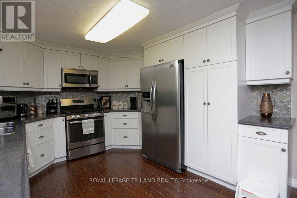 348 Shannon Boulevard, South Huron, Ontario  N0M 1T0 - Photo 16 - X13641912
