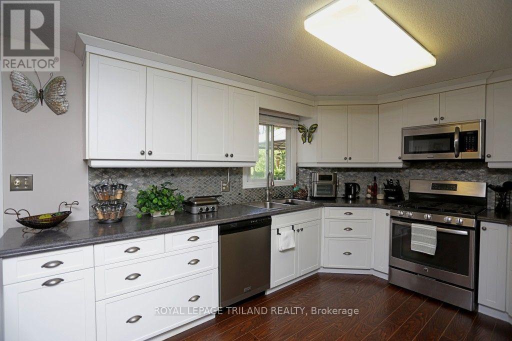 348 Shannon Boulevard, South Huron, Ontario  N0M 1T0 - Photo 17 - X13641912