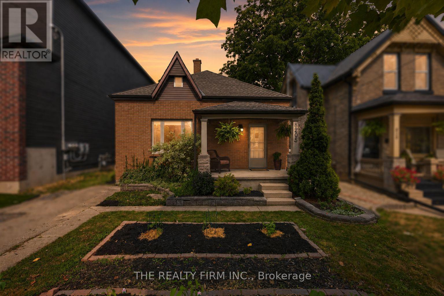 820.5 MAITLAND STREET, London East, Ontario