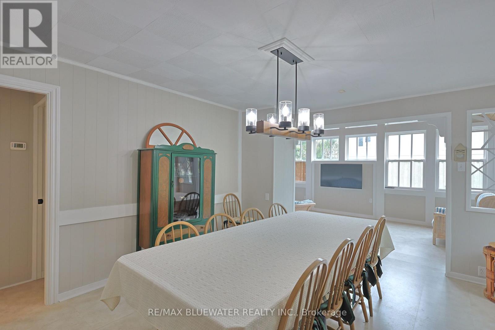 5 Phillip Street, South Huron, Ontario  N0M 1T0 - Photo 33 - X13642116