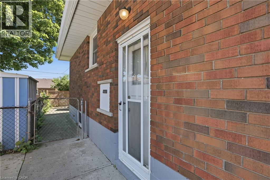 18 Pleasant Avenue, Stoney Creek, Ontario  L8G 2L2 - Photo 23 - 40843435