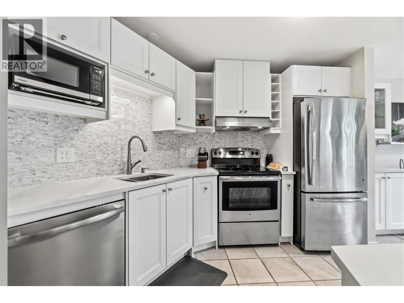 408 2551 Parkview Lane, Port Coquitlam, British Columbia  V3C 6J8 - Photo 5 - R3150710