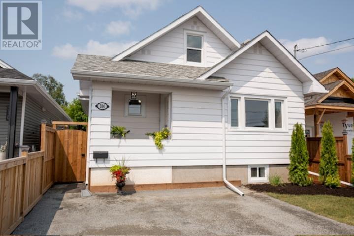 314 Surrey Street, Thunder Bay, Ontario