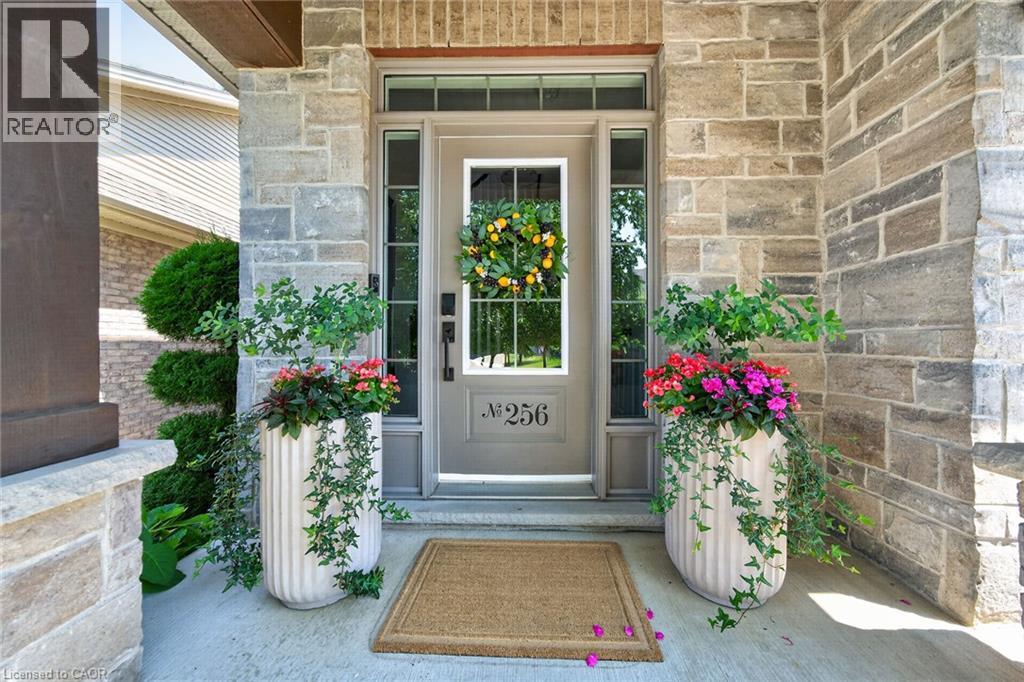 256 Moorland Crescent, Ancaster, Ontario  L9K 1S6 - Photo 2 - 40853534