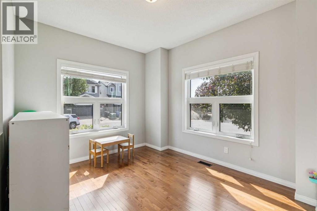 252 Silverado Plains Close SW, Calgary, Alberta  T2X 0G6 - Photo 4 - A2334618