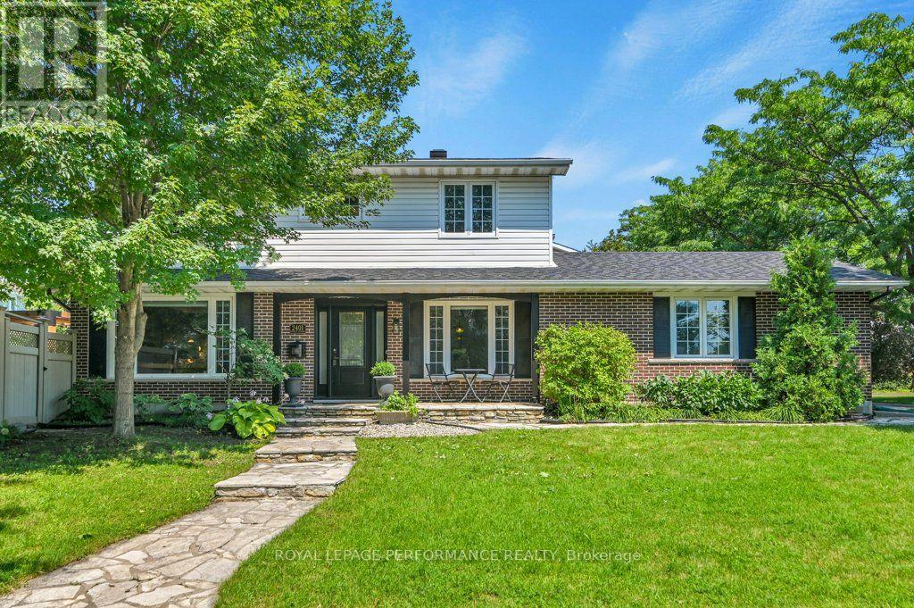 2401 WYNDALE CRESCENT, Ottawa, Ontario