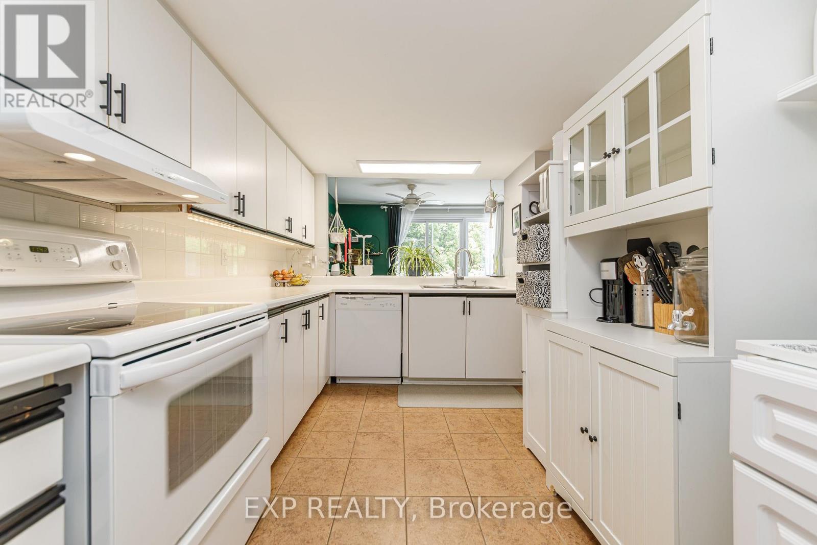 505 - 1589 St. Bernard Street, Ottawa, Ontario  K1T 3H9 - Photo 11 - X13641988