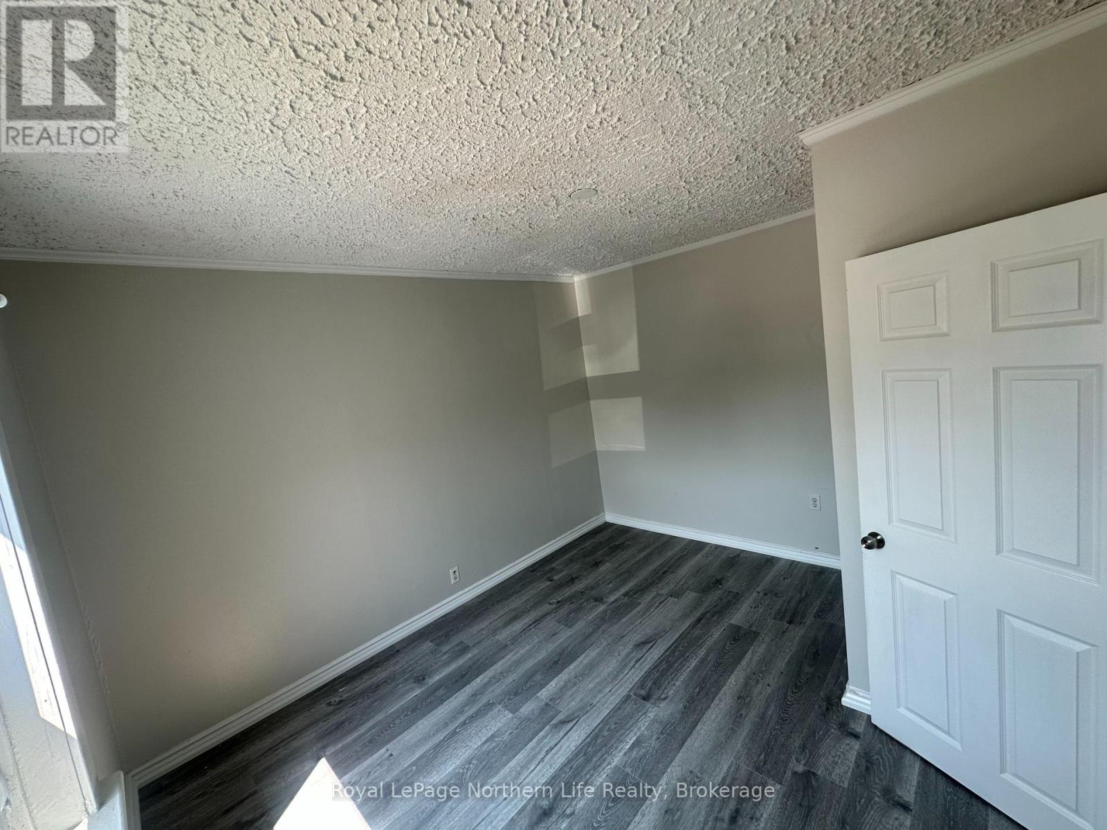 1 - 434 Worthington Street E, North Bay, Ontario  P1B 1H5 - Photo 11 - X13642090