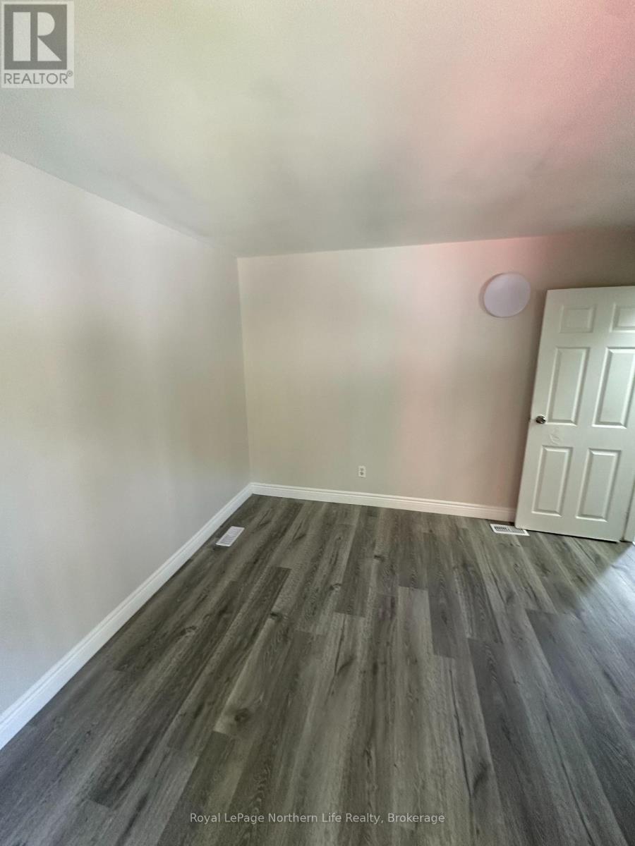 1 - 434 Worthington Street E, North Bay, Ontario  P1B 1H5 - Photo 5 - X13642090