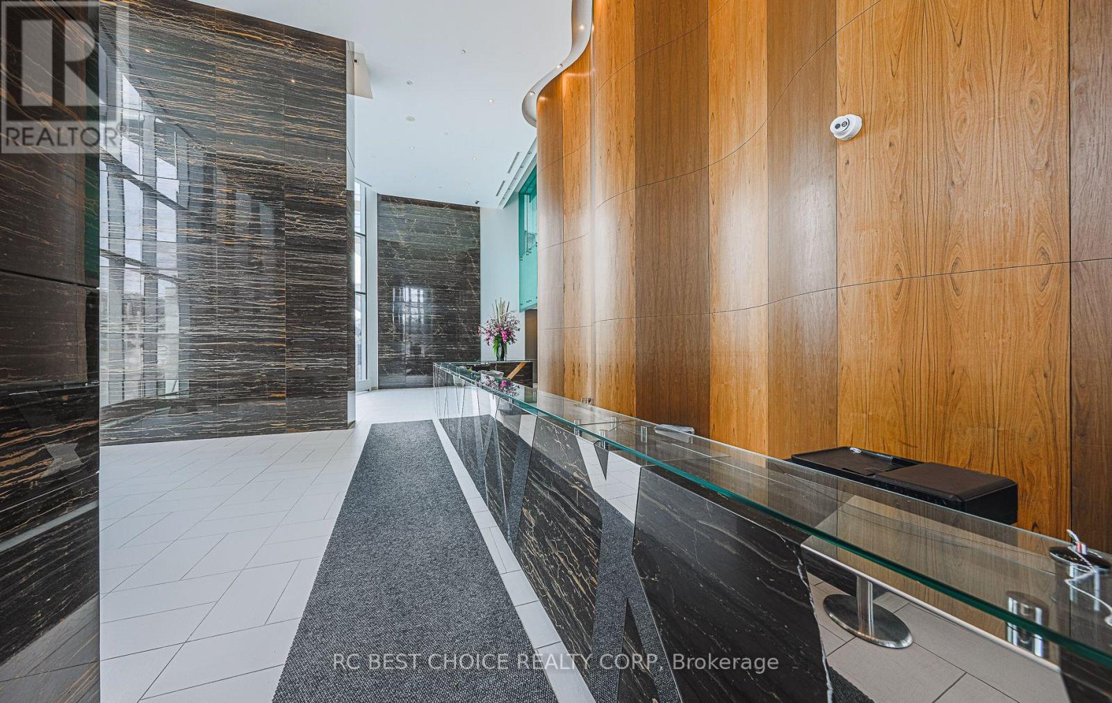1501 - 21 Iceboat Terrace N, Toronto, Ontario  M5V 4A9 - Photo 4 - C13642058