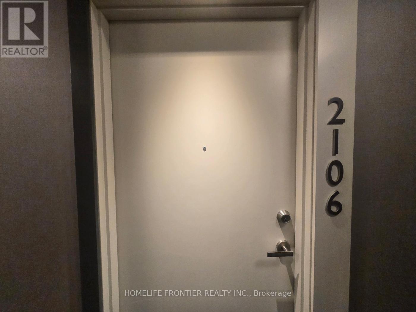 2106 - 15 Grenville Street, Toronto, Ontario  M4Y 0B9 - Photo 2 - C13642130