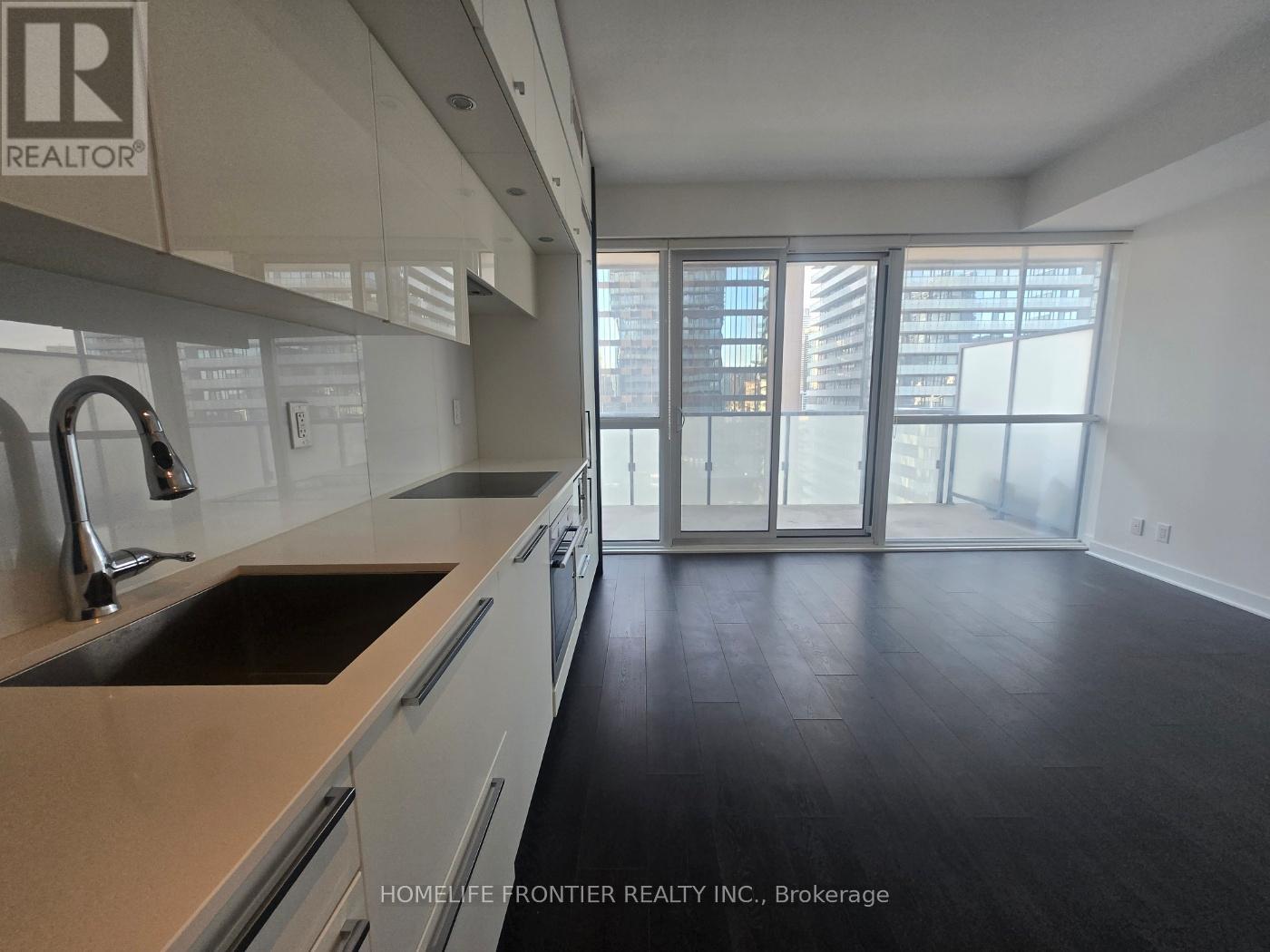 2106 - 15 Grenville Street, Toronto, Ontario  M4Y 0B9 - Photo 4 - C13642130