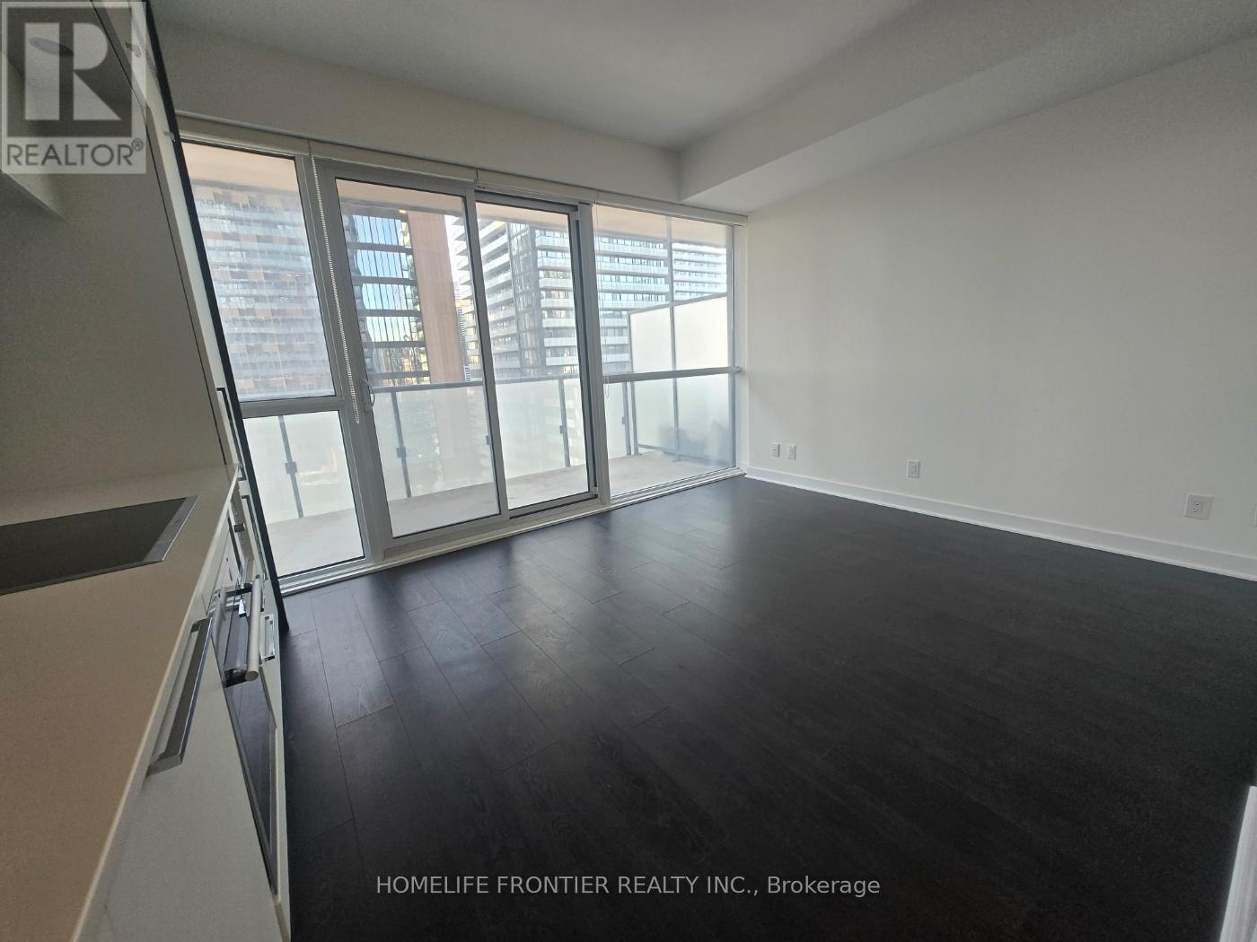 2106 - 15 Grenville Street, Toronto, Ontario  M4Y 0B9 - Photo 5 - C13642130