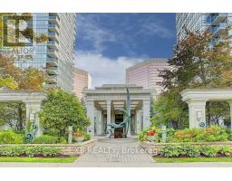 422 - 25 GREENVIEW AVENUE, Toronto, Ontario