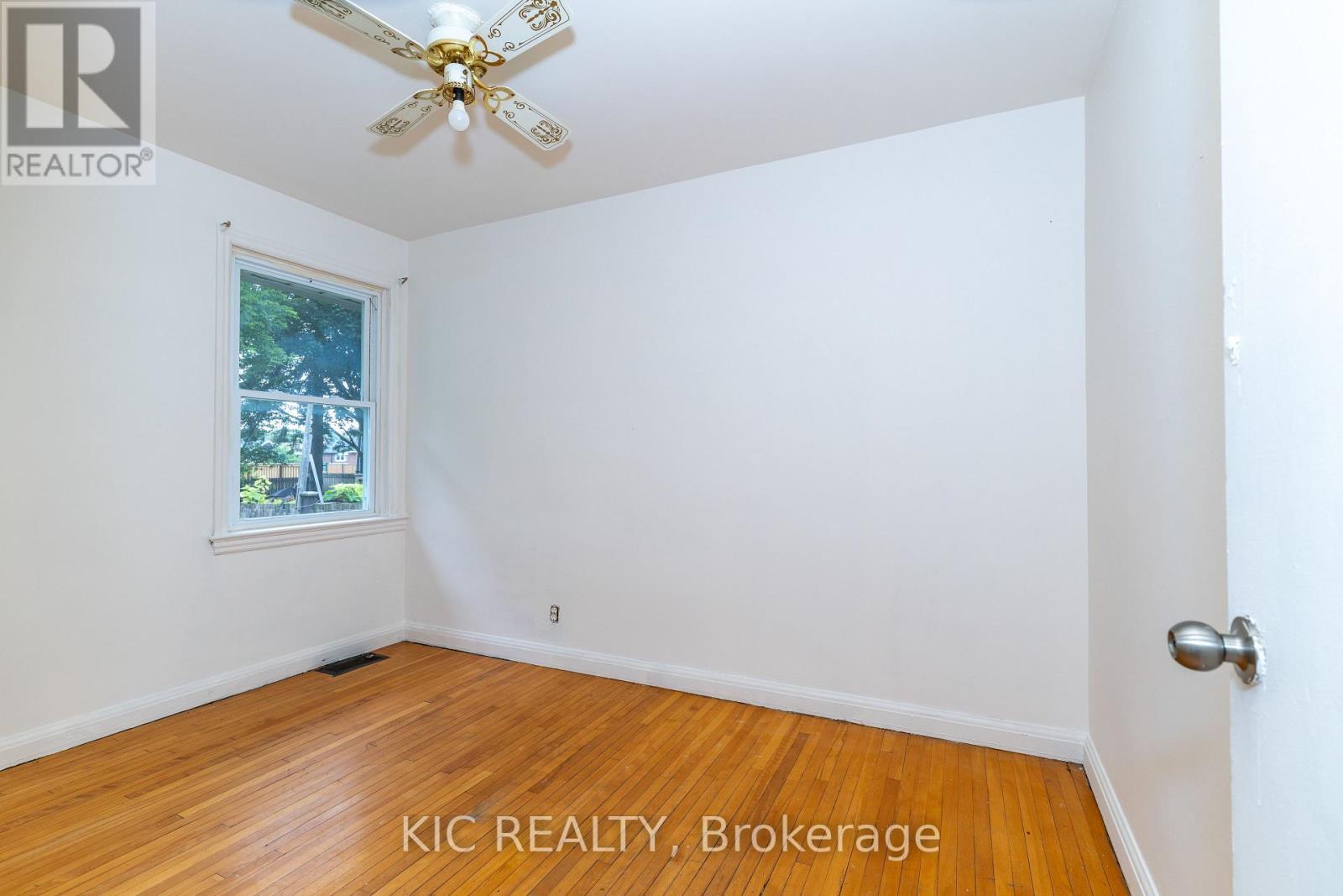 333 Cadillac Avenue S, Oshawa, Ontario  L1H 5Z9 - Photo 13 - E13642078