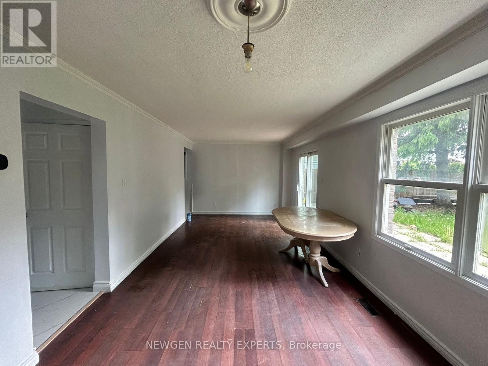 264 John Tabor Trail, Toronto, Ontario  M1B 2R7 - Photo 4 - E13642166