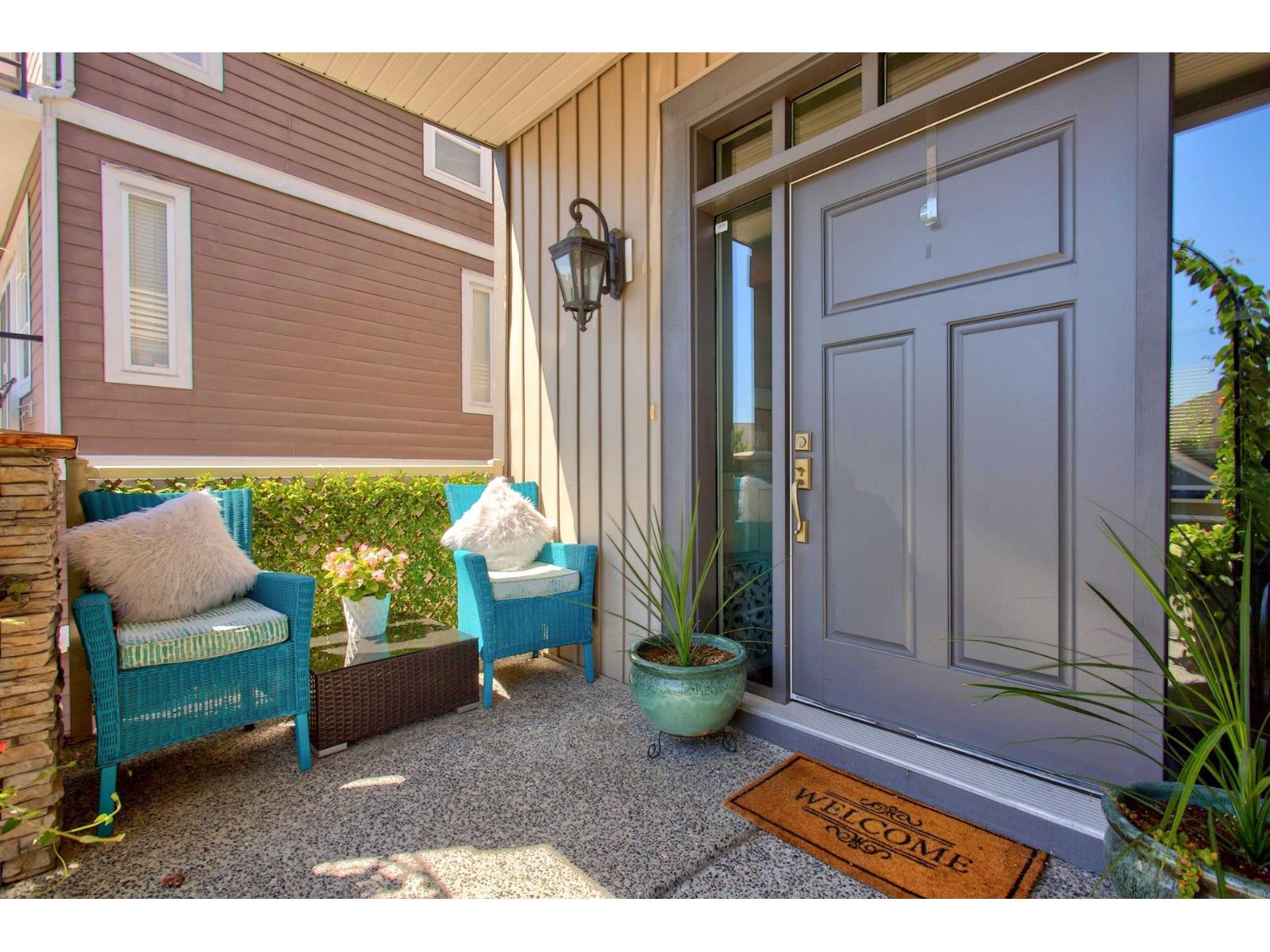36497 Carnarvon Court, Abbotsford, British Columbia  V3G 3G4 - Photo 3 - R3152465