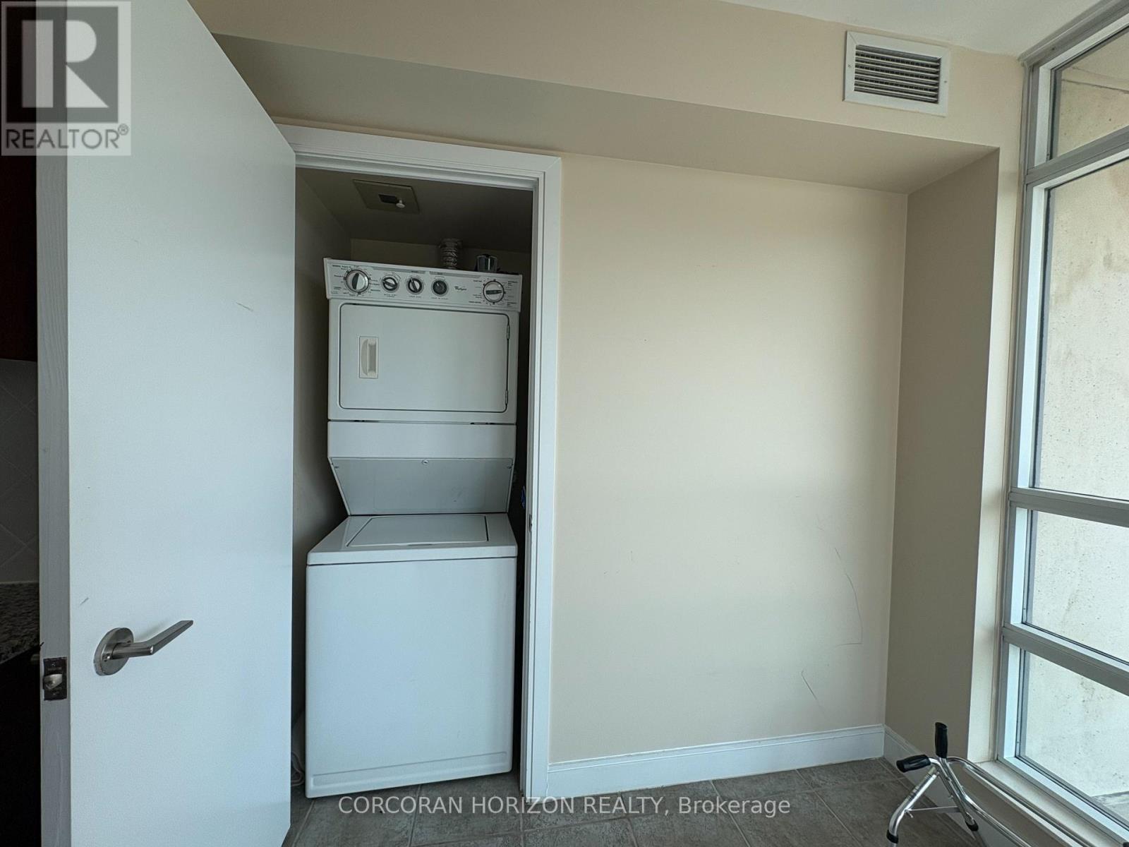 2518 - 238 Bonis Avenue, Toronto, Ontario  M1T 3W7 - Photo 12 - E13640840