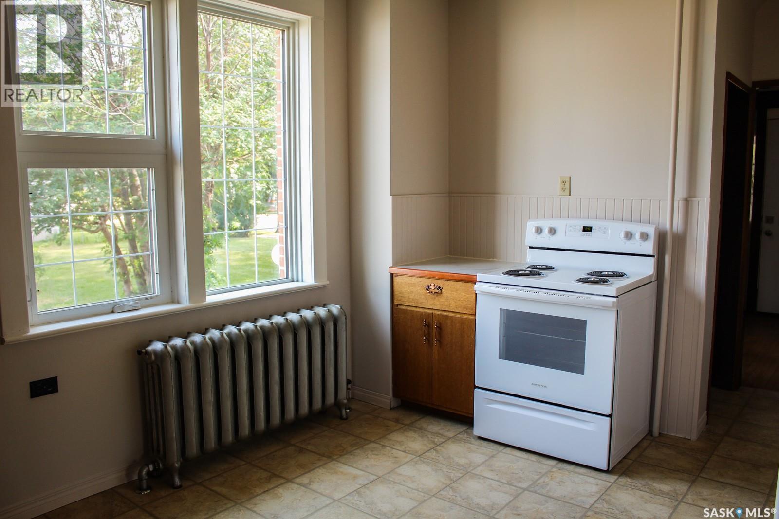420 Burrows Avenue W, Melfort, Saskatchewan  S0E 1A0 - Photo 10 - SK044594