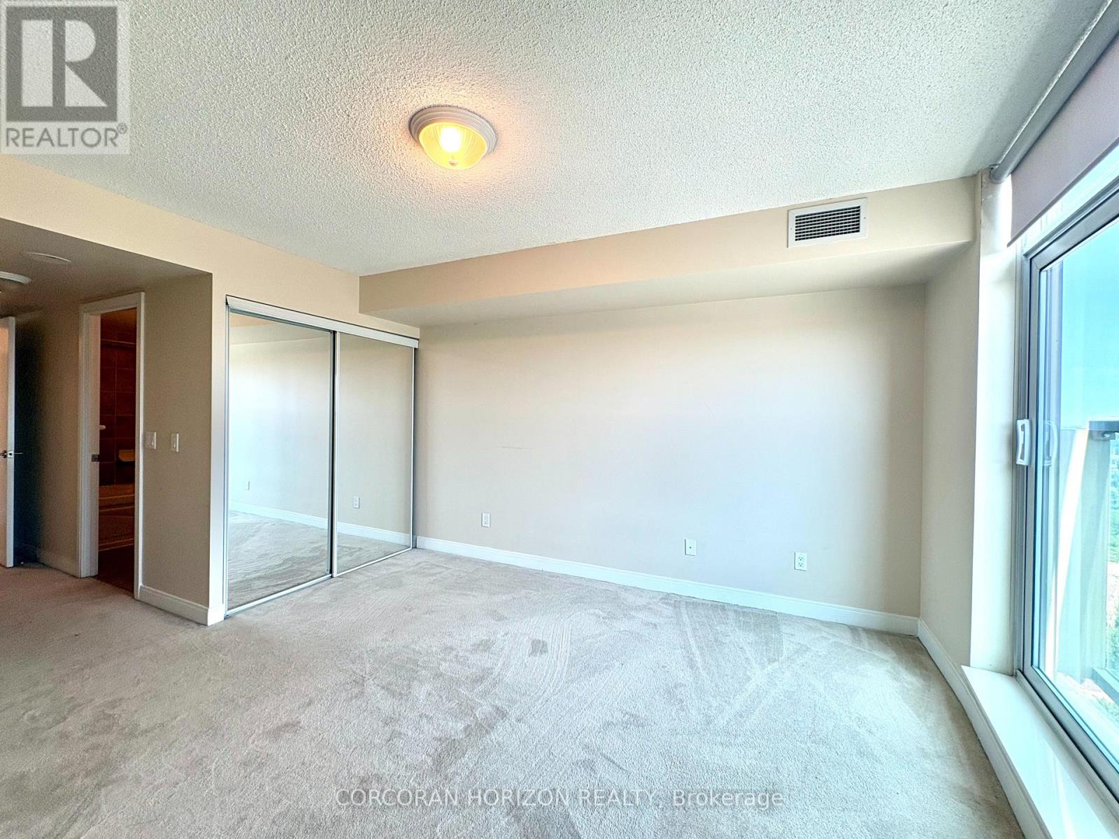 2518 - 238 Bonis Avenue, Toronto, Ontario  M1T 3W7 - Photo 15 - E13640840