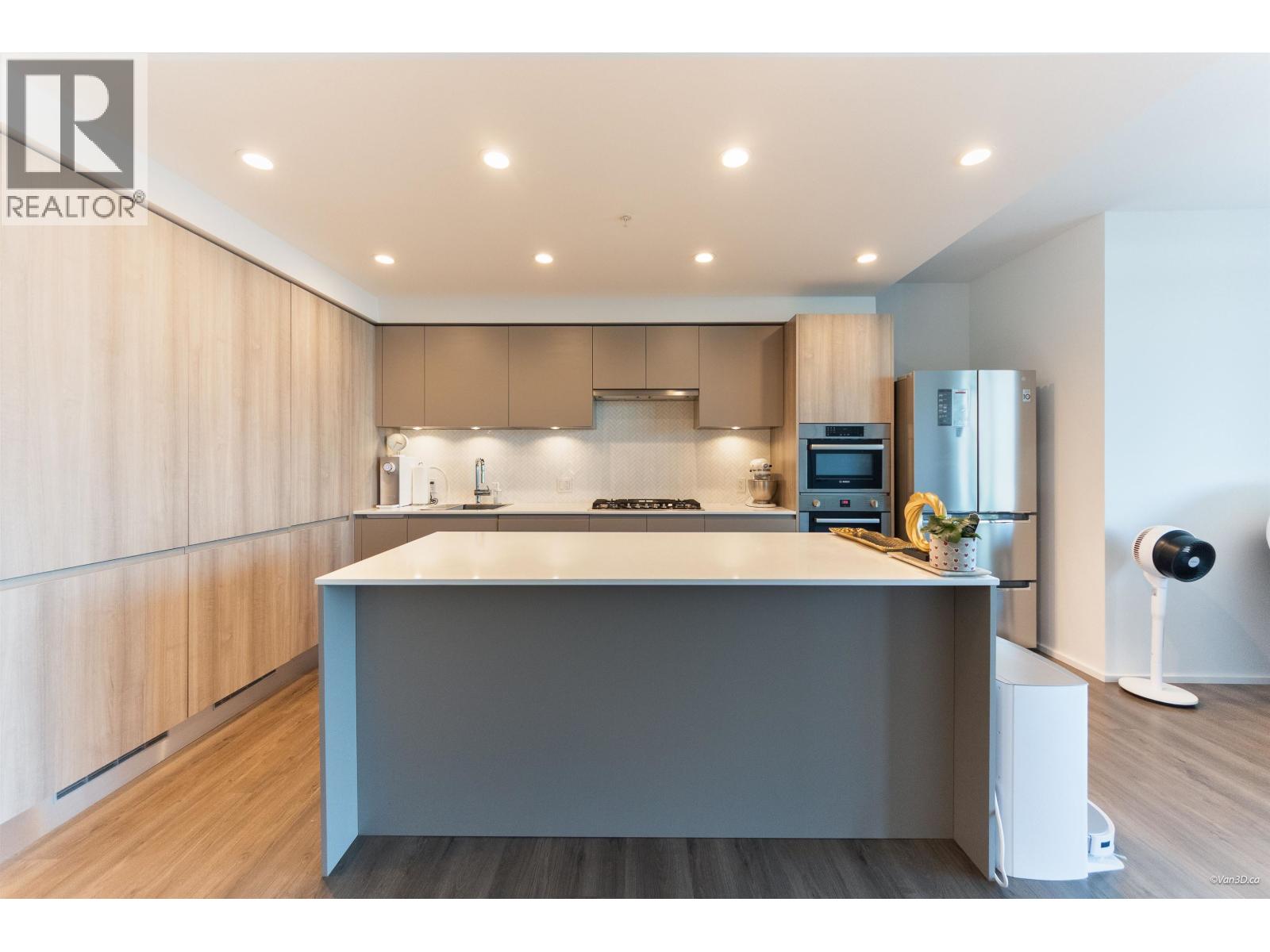 4401 3833 Evergreen Place, Burnaby, British Columbia  V3J 0M2 - Photo 3 - R3119404
