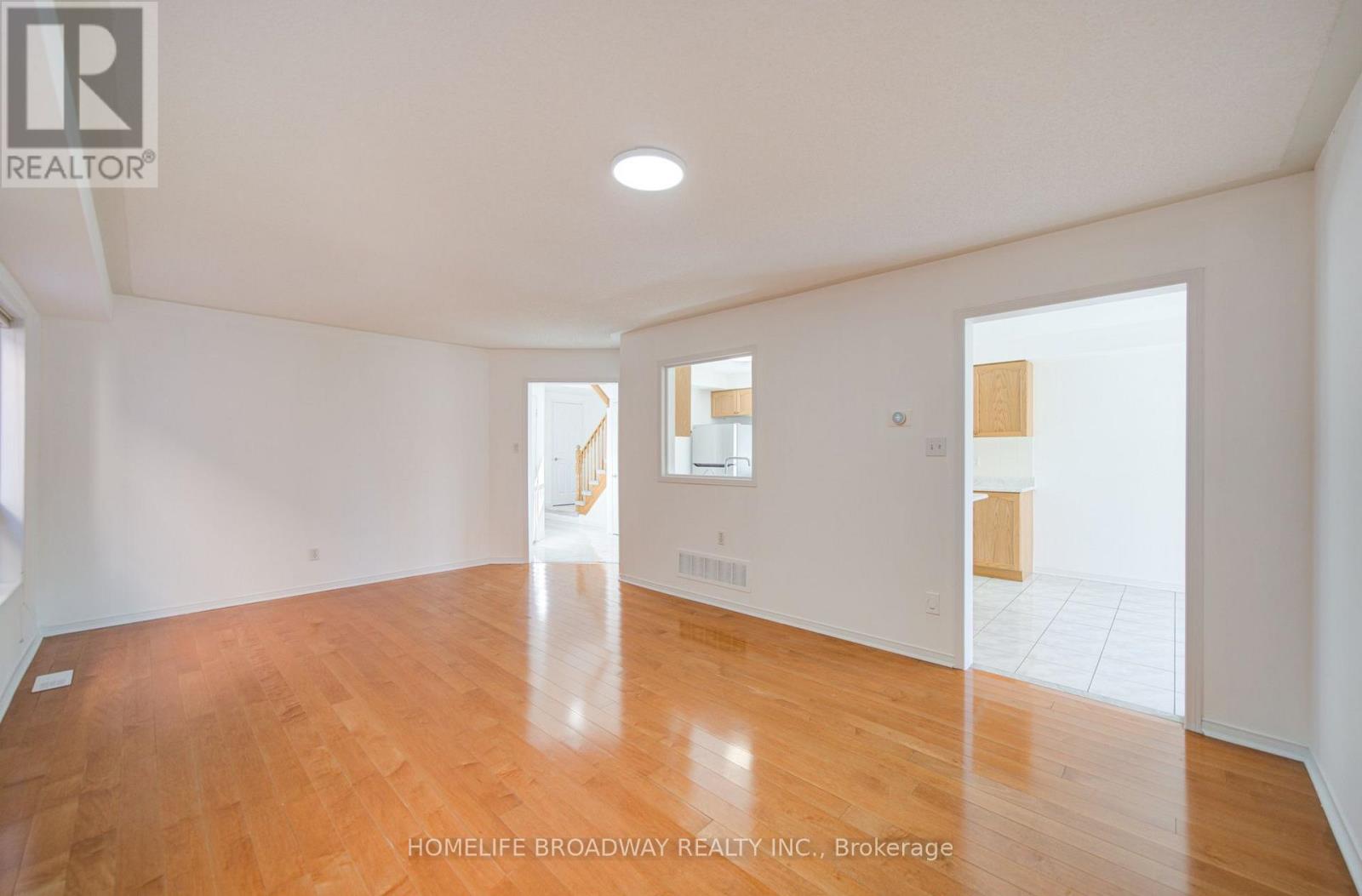 16 Raymond Bartlett Avenue, Markham, Ontario  L3R 5H7 - Photo 19 - N13629532