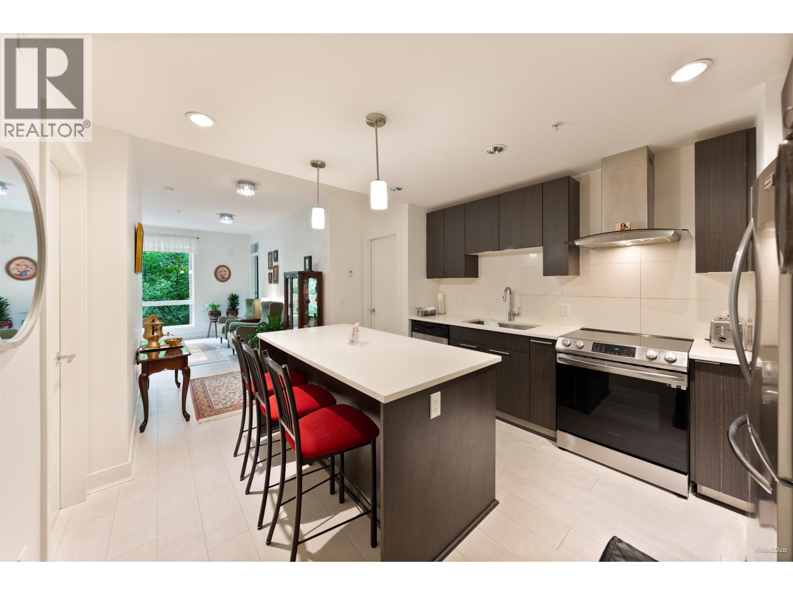 205 733 W 3rd Street, North Vancouver, British Columbia V7M 0C8 - Photo 8 - R3152973