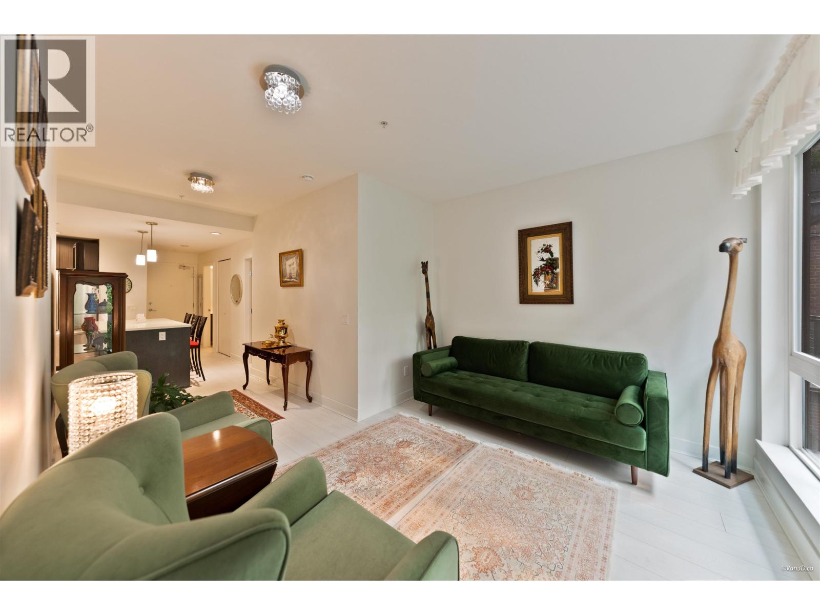 205 733 W 3rd Street, North Vancouver, British Columbia V7M 0C8 - Photo 5 - R3152973