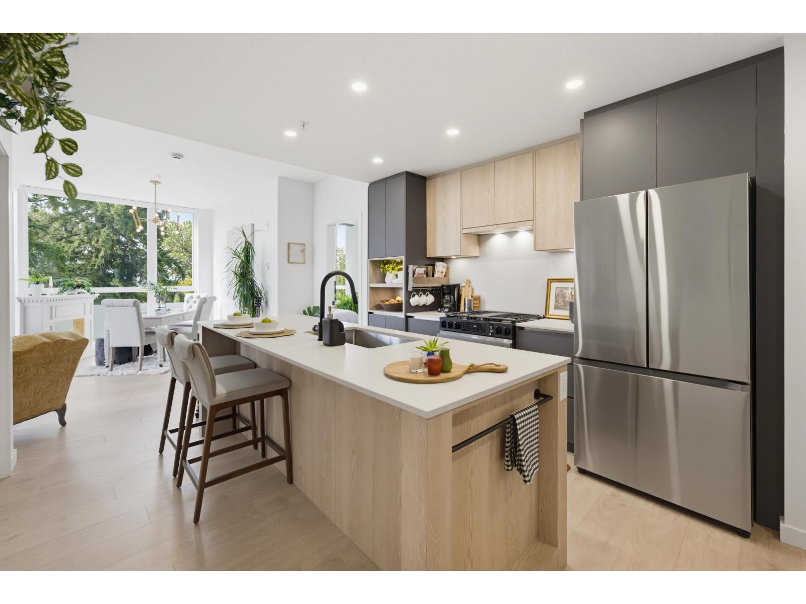403 6585 195a Street, Surrey, British Columbia  V4N 6Y9 - Photo 2 - R3152095