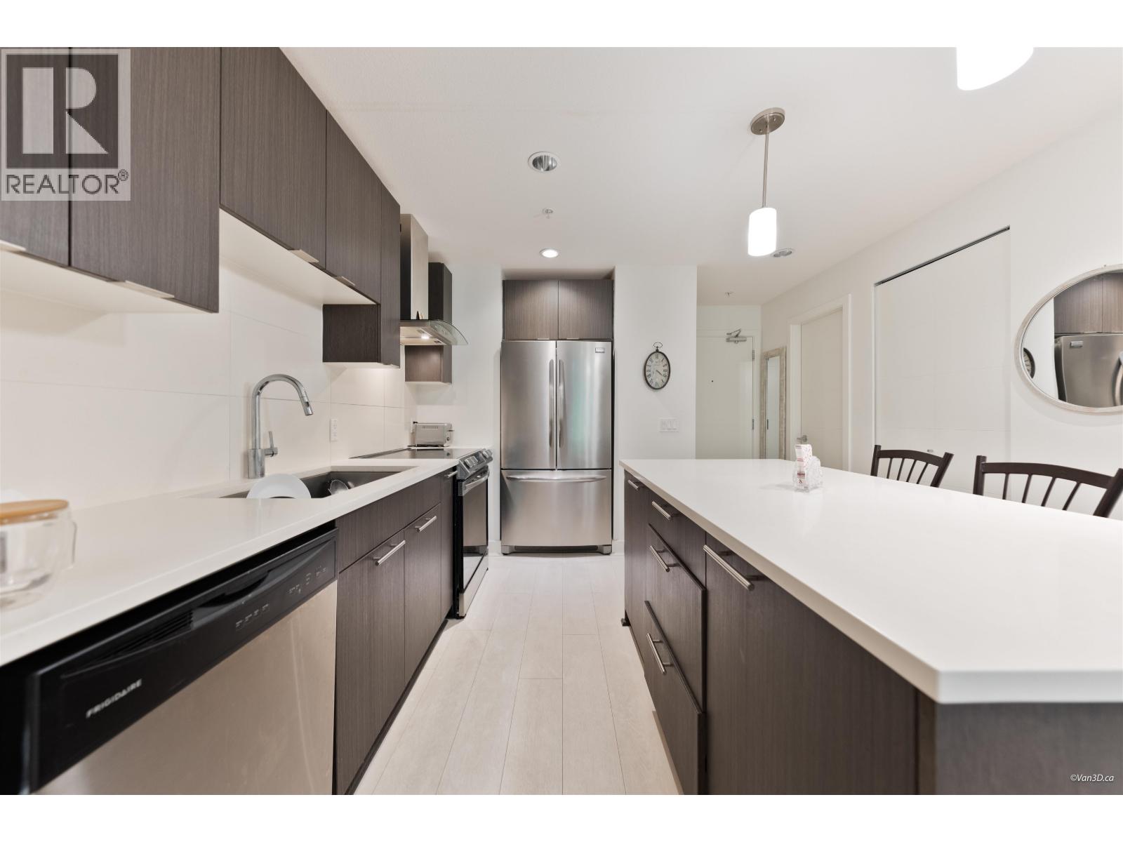 205 733 W 3rd Street, North Vancouver, British Columbia V7M 0C8 - Photo 6 - R3152973