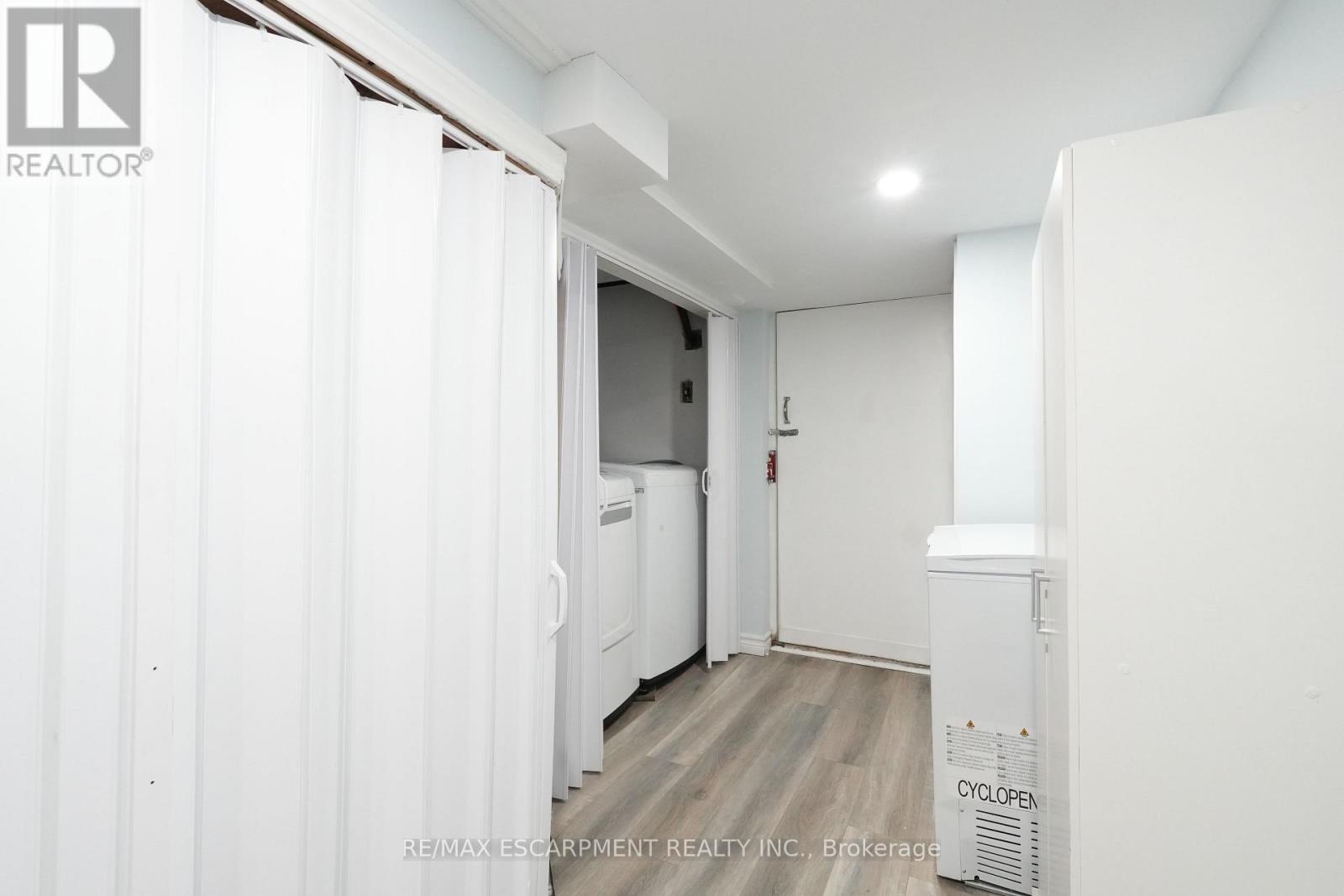 141 Mcanulty Boulevard, Hamilton, Ontario  L8H 3H6 - Photo 32 - X13480980