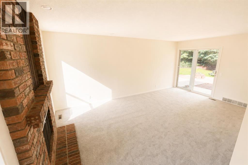 540 Varsity Estates Place NW, Calgary, Alberta  T3B 3C1 - Photo 9 - A2326211