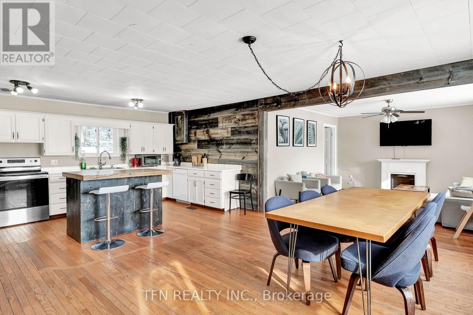 322 CONCESSION ROAD W