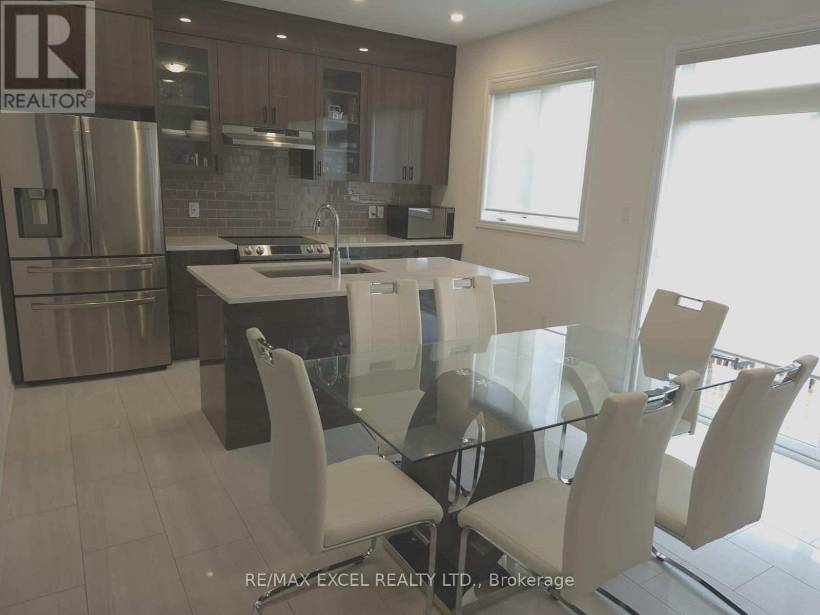 42 Simona Avenue, Wasaga Beach, Ontario  L9Z 0L3 - Photo 10 - S13642032