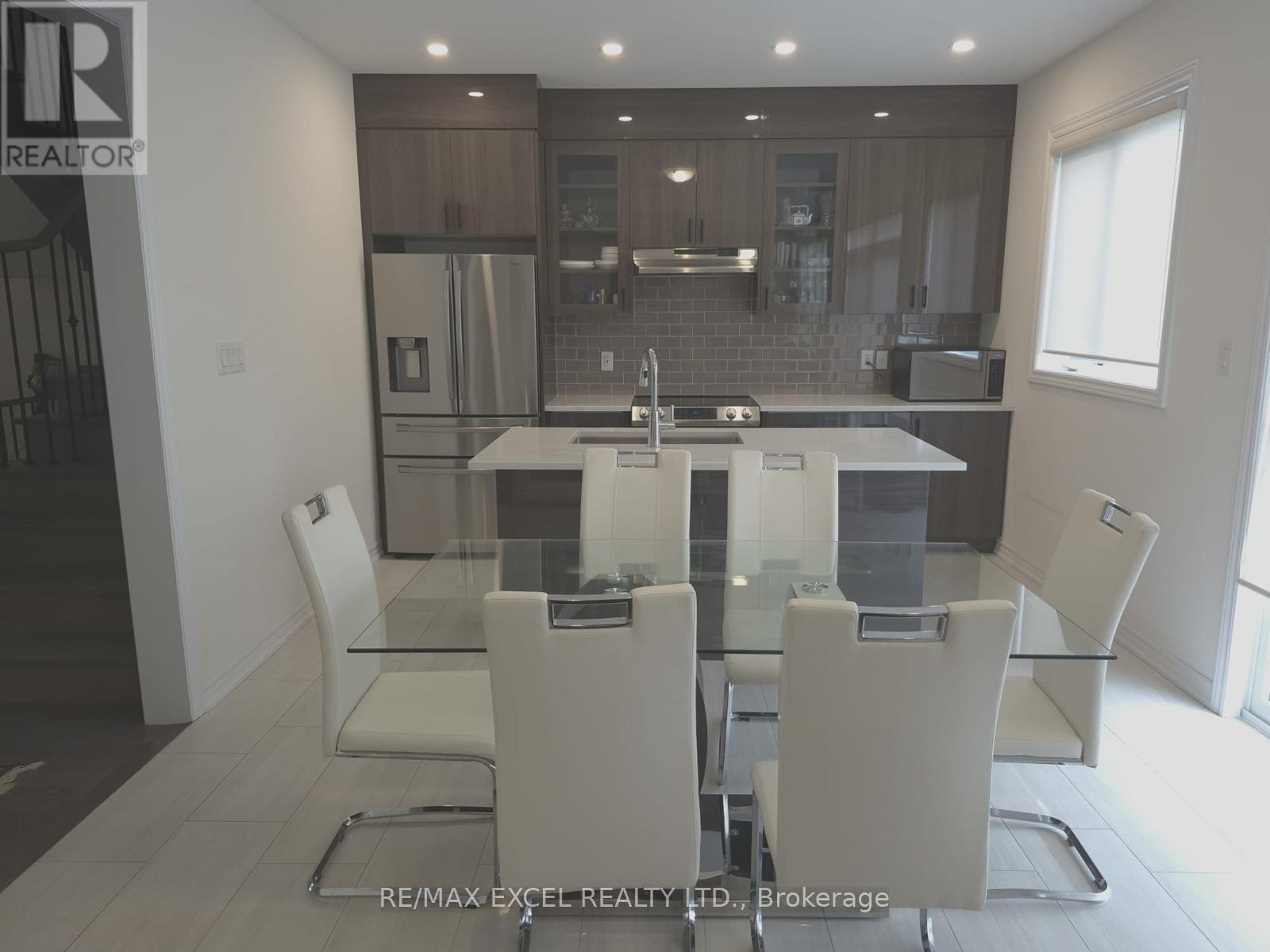 42 Simona Avenue, Wasaga Beach, Ontario  L9Z 0L3 - Photo 8 - S13642032