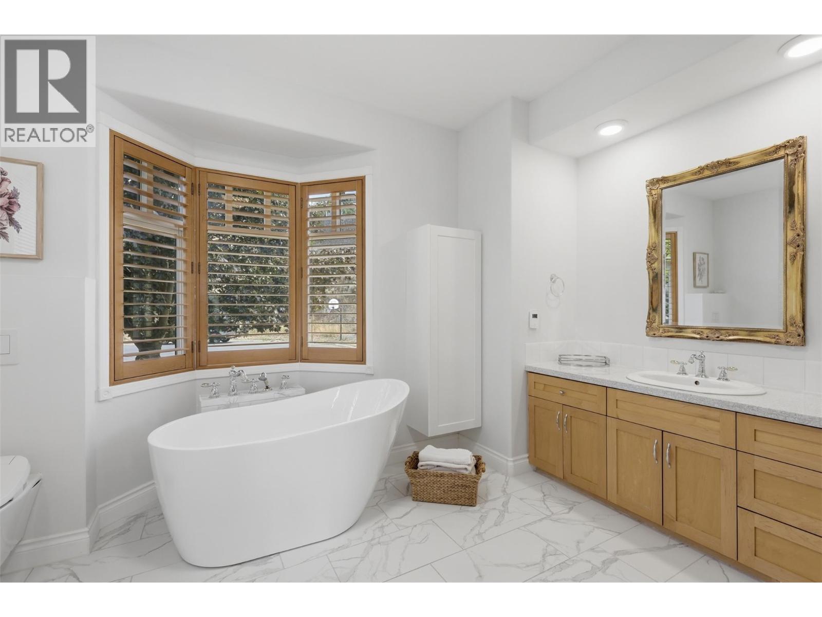 992 Quail Court, Kamloops, British Columbia  V2B 8P2 - Photo 33 - 10394405